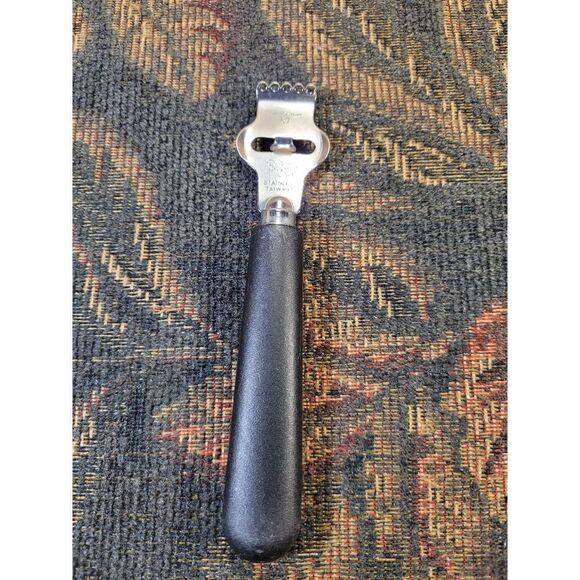 Pampered Chef Zester/Scorer  - Picture 2 of 3